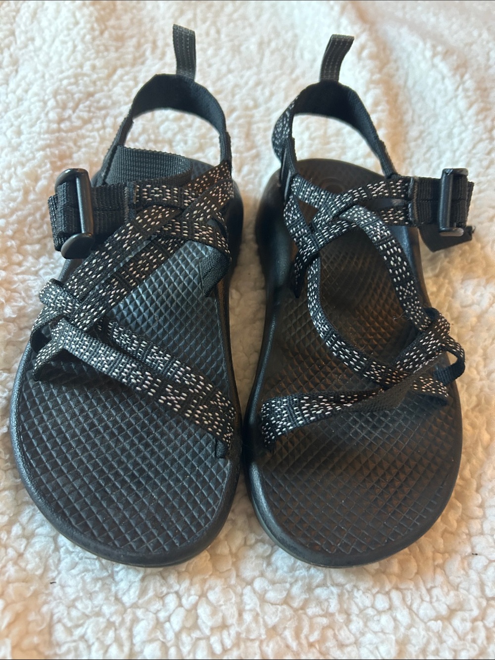 Girls Size 1 Chaco Sandals